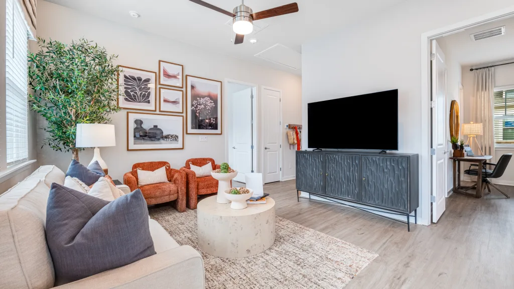 Yardly Elevate 2 Bed 2 Bath Apartment with Backyard- Living Room New pet-friendly apartment homes for rent with private fenced backyards in Arizona, Texas, Florida, and North Carolina with pool, pickleball, dog park, gym, clubhouse and gated community. *No breed or weight restrictions. Yardly